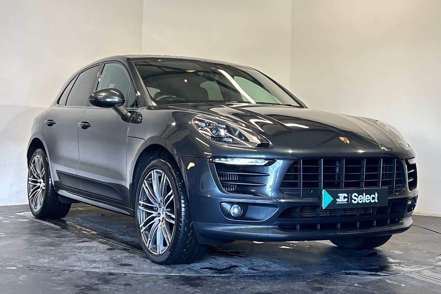 Main listing image - Porsche Macan