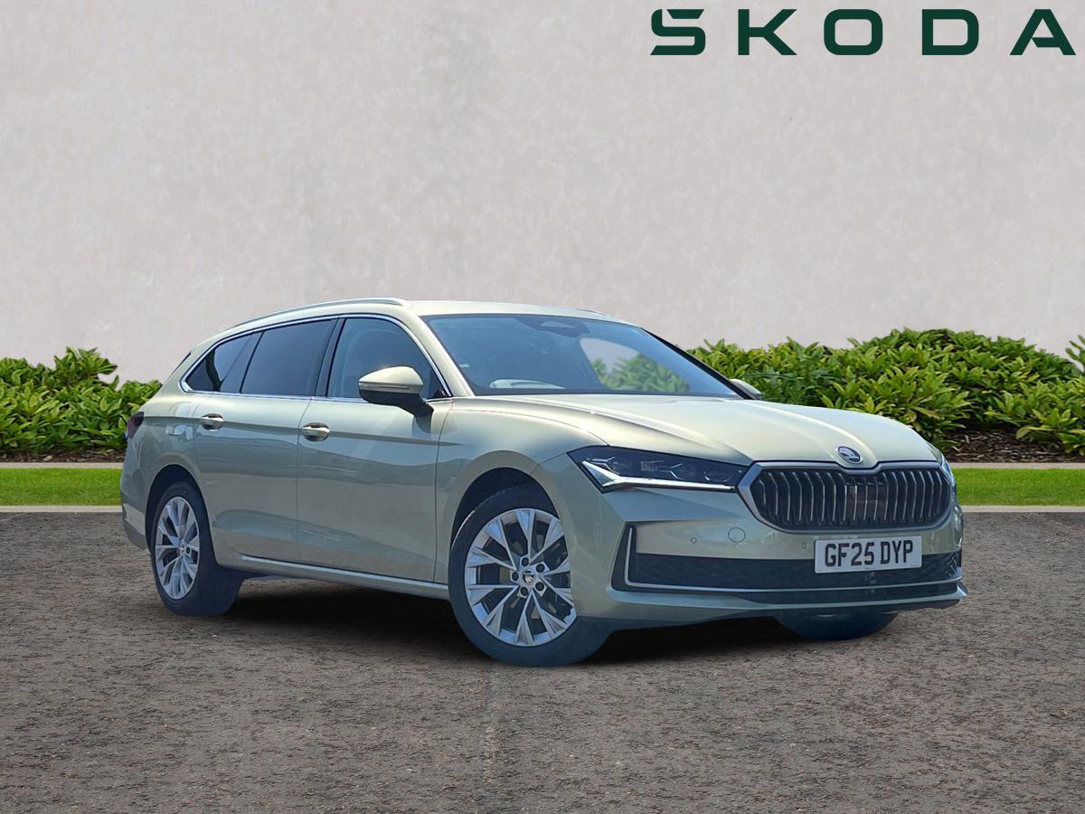 Main listing image - Skoda Superb Estate