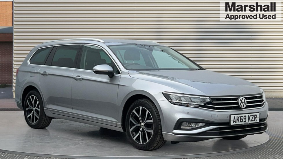 Main listing image - Volkswagen Passat