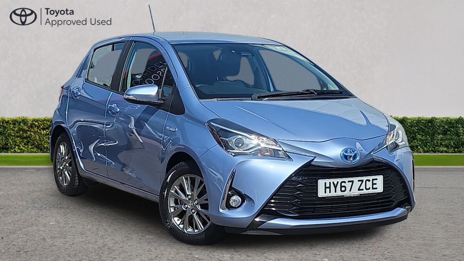 Main listing image - Toyota Yaris