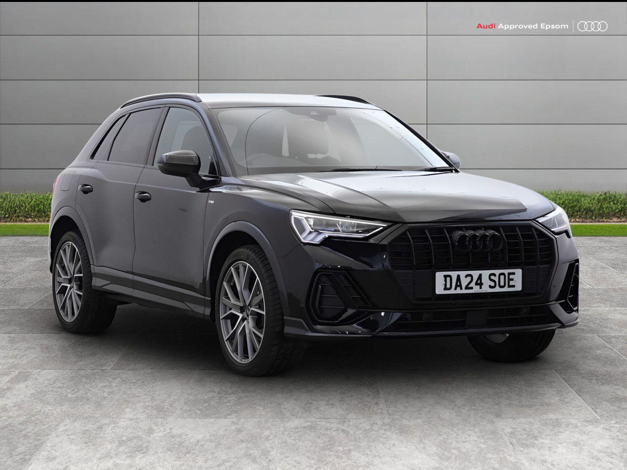 Main listing image - Audi Q3