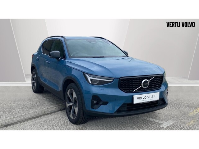 Main listing image - Volvo XC40