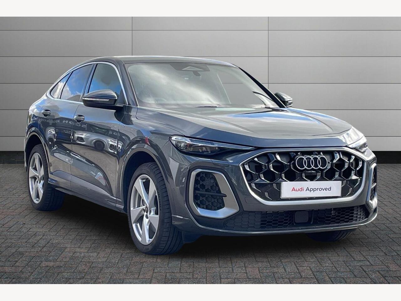 Main listing image - Audi Q5