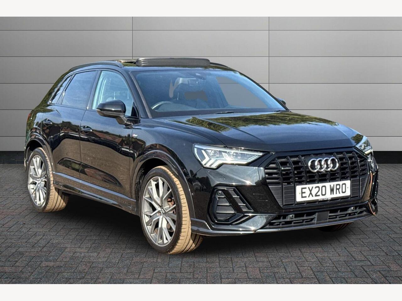 Main listing image - Audi Q3