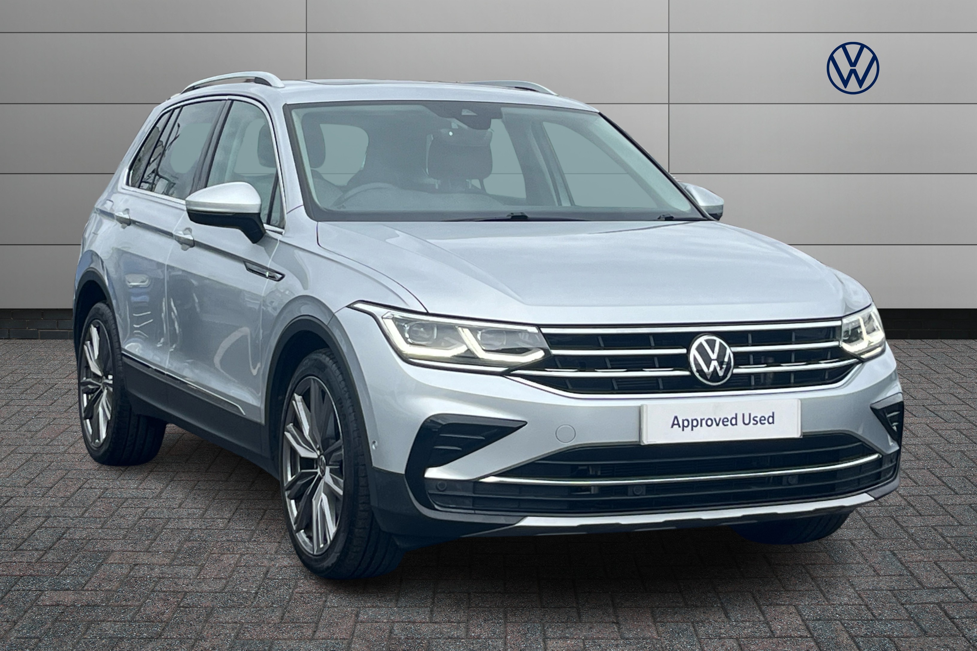 Main listing image - Volkswagen Tiguan
