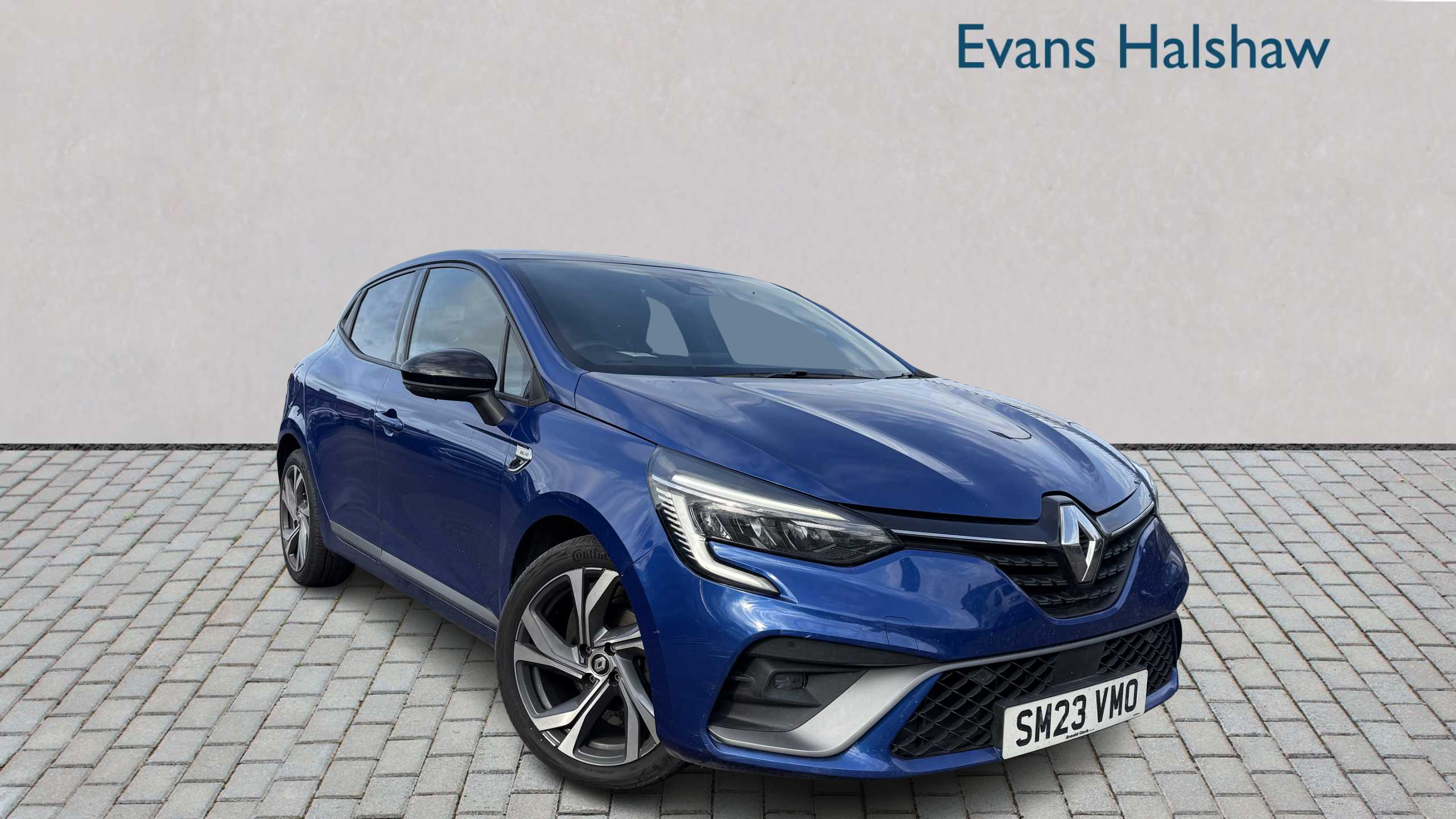 Main listing image - Renault Clio