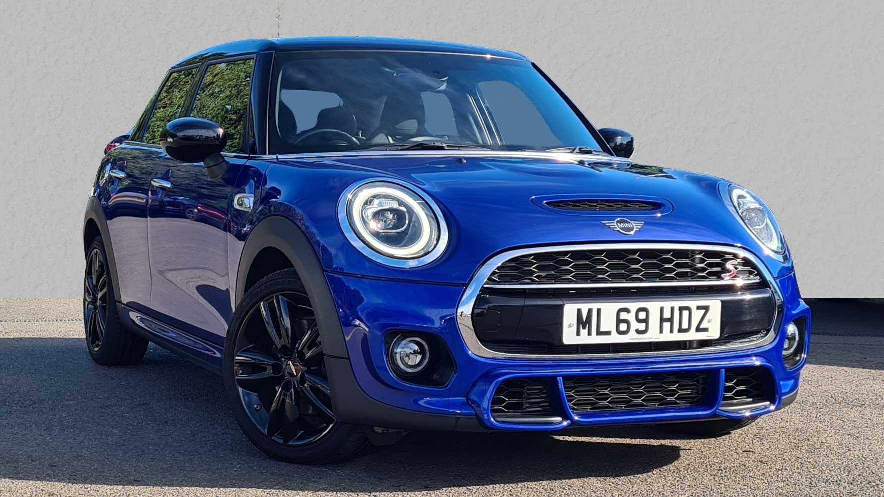 Main listing image - MINI Hatchback 5dr