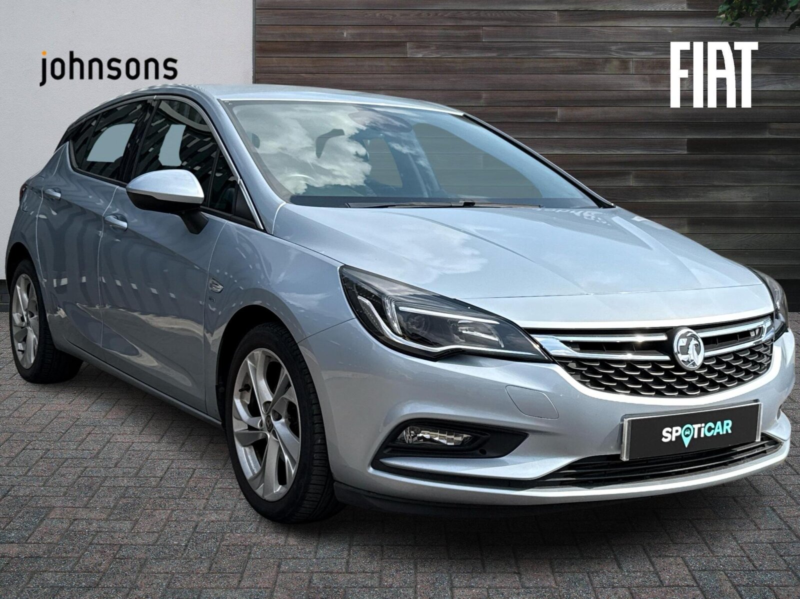 Main listing image - Vauxhall Astra