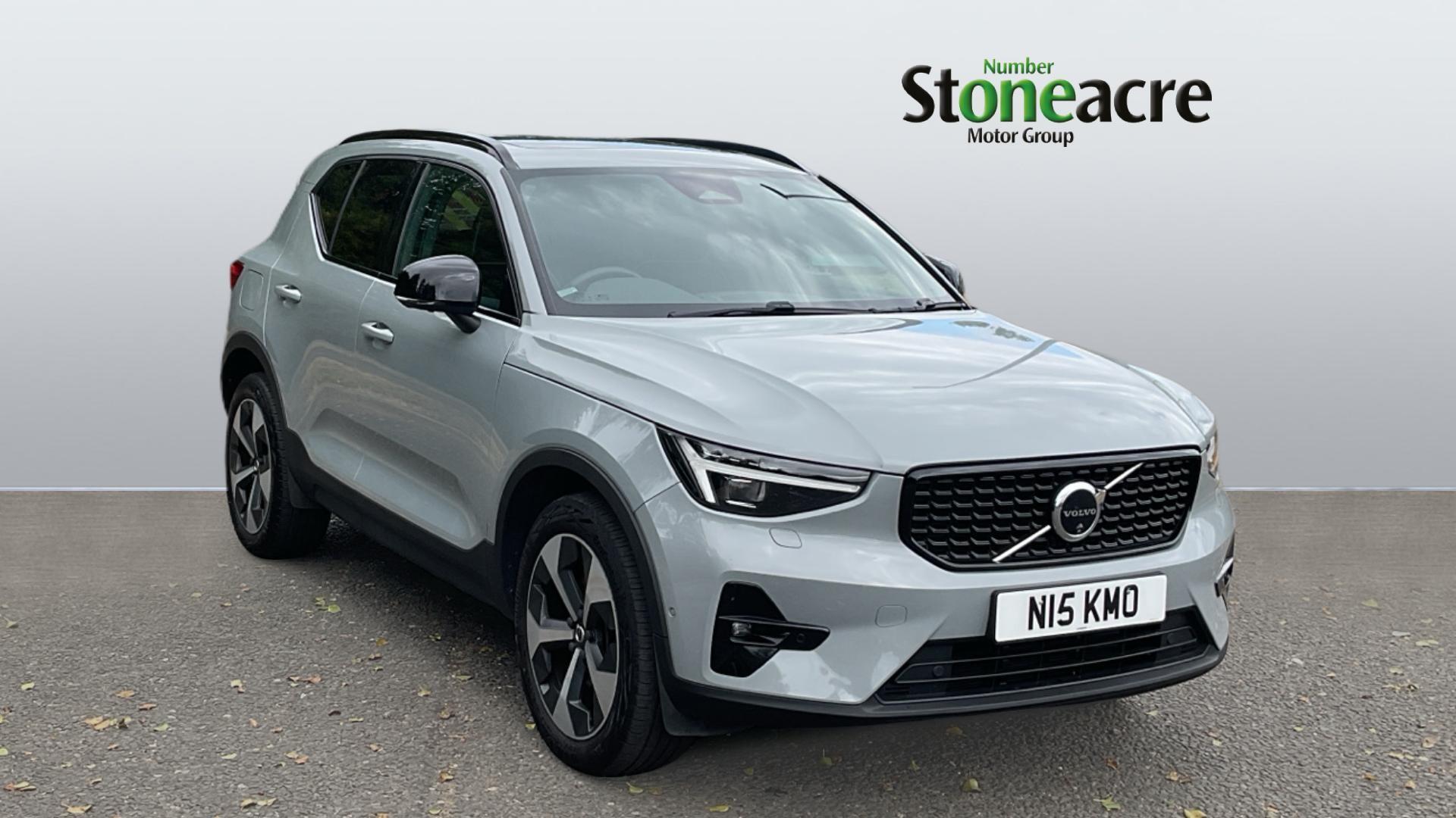 Main listing image - Volvo XC40