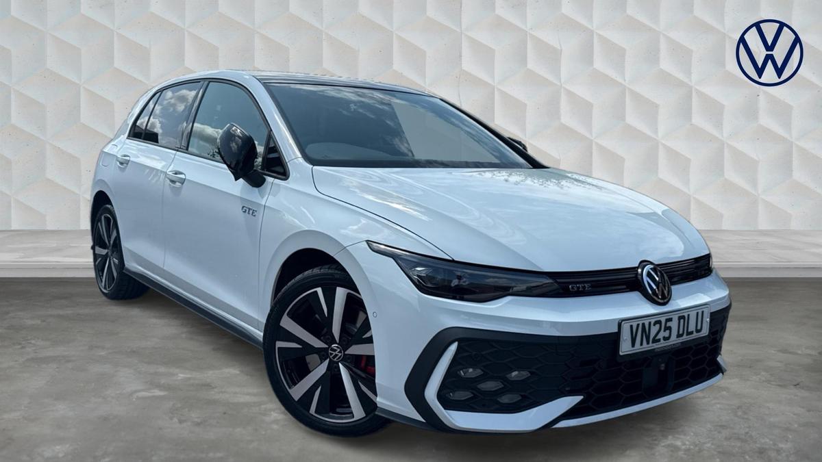 Main listing image - Volkswagen Golf GTE