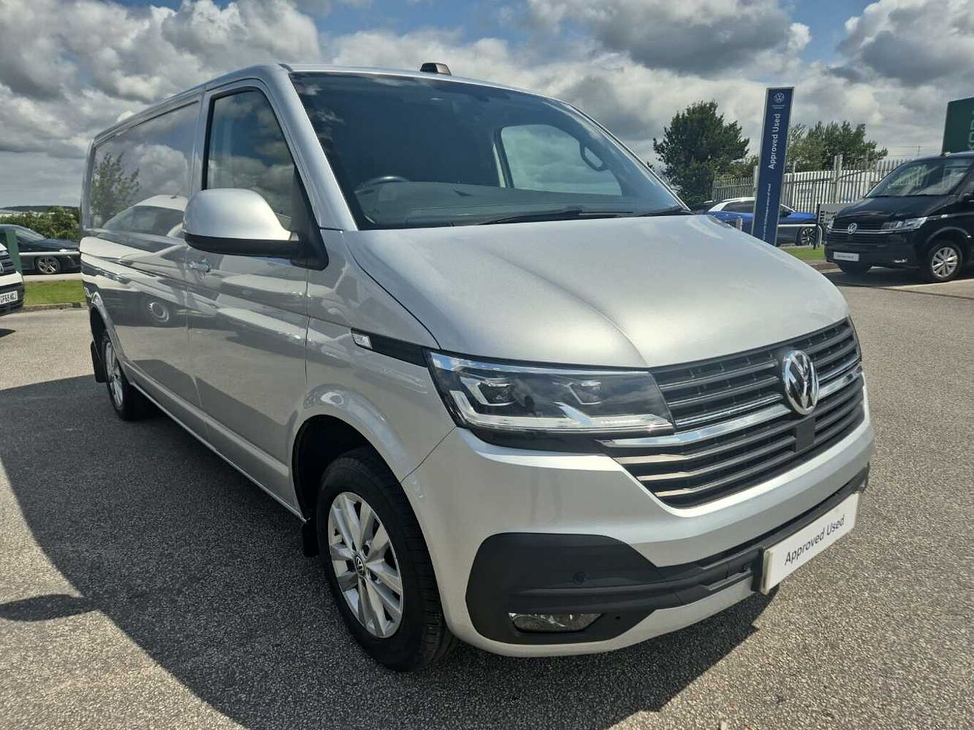 Main listing image - Volkswagen Transporter