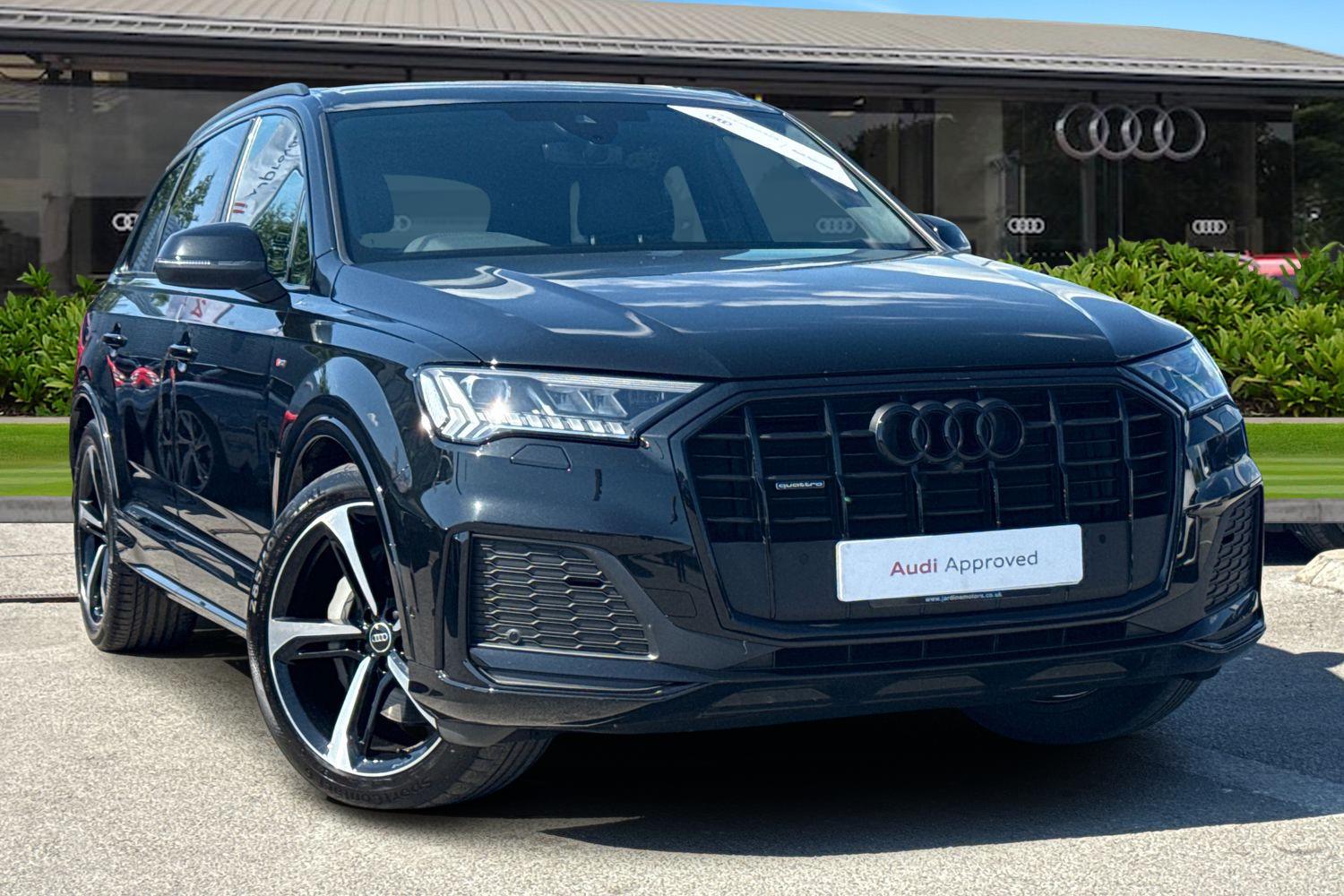 Main listing image - Audi Q7