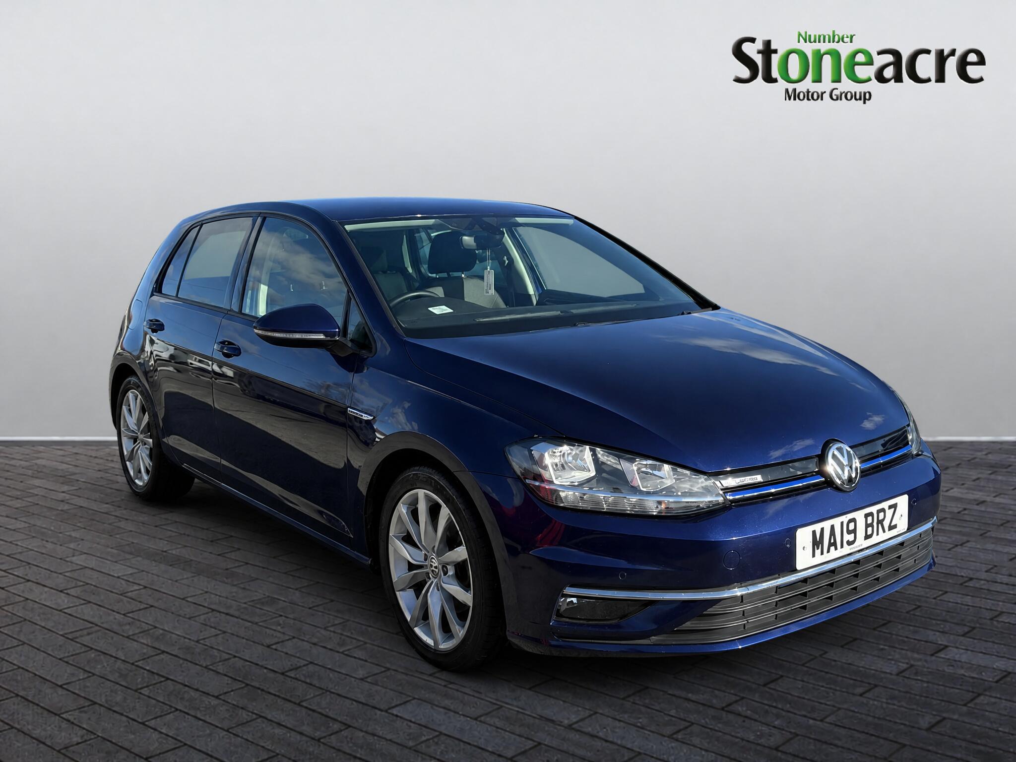 Main listing image - Volkswagen Golf