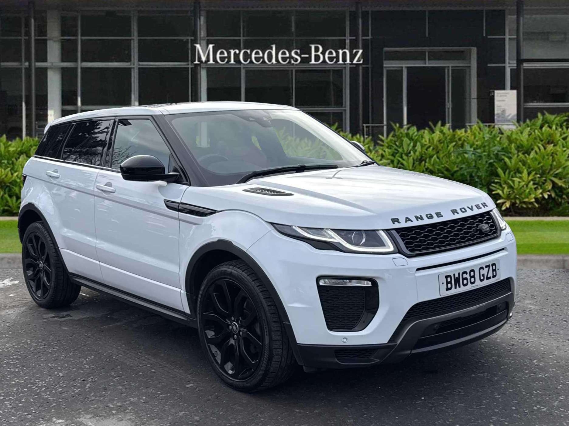 Main listing image - Land Rover Range Rover Evoque