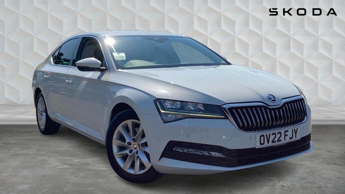 Main listing image - Skoda Superb