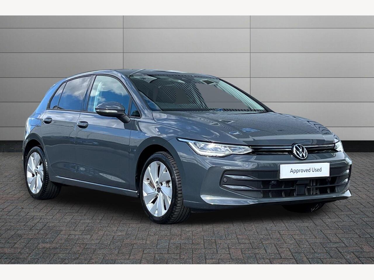 Main listing image - Volkswagen Golf