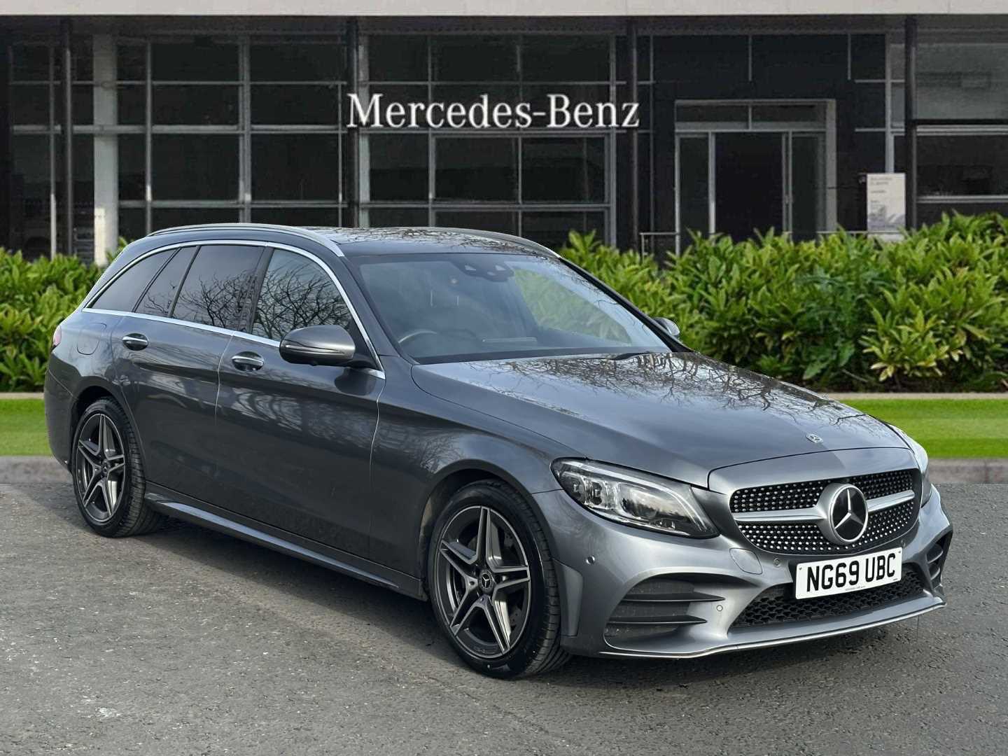 Main listing image - Mercedes-Benz C-Class Estate