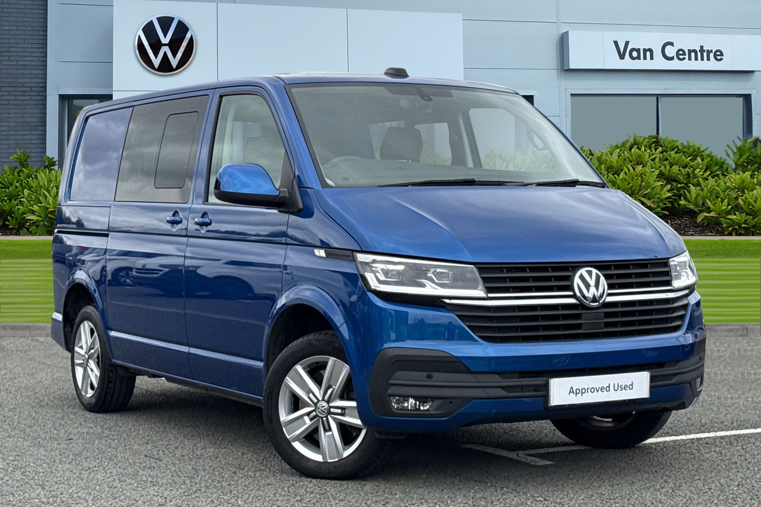 Main listing image - Volkswagen Transporter