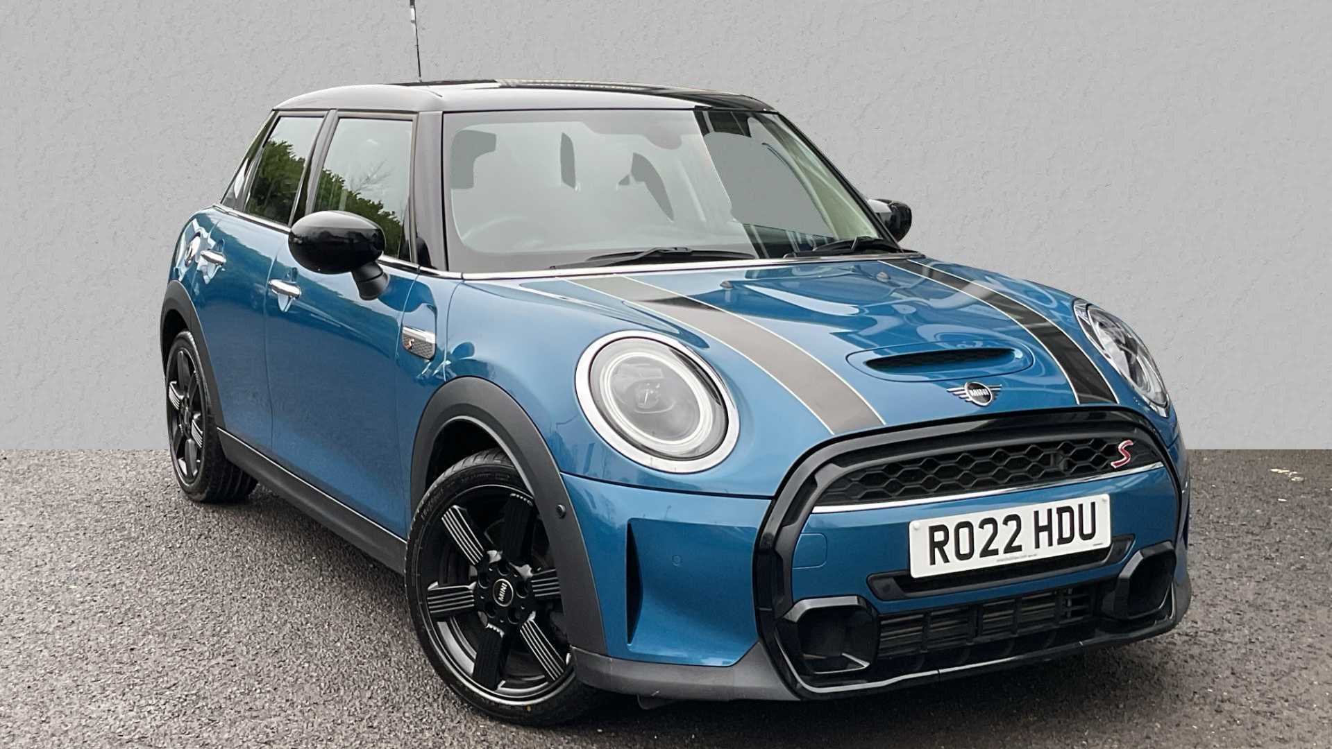 Main listing image - MINI Hatchback