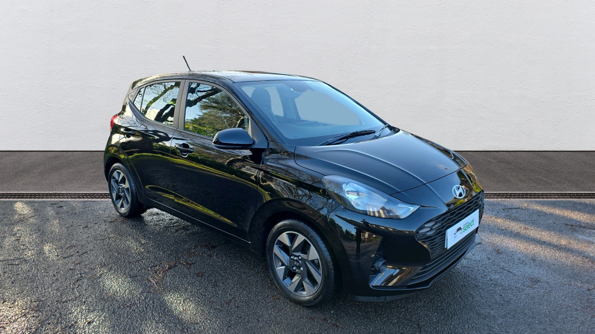 Main listing image - Hyundai i10