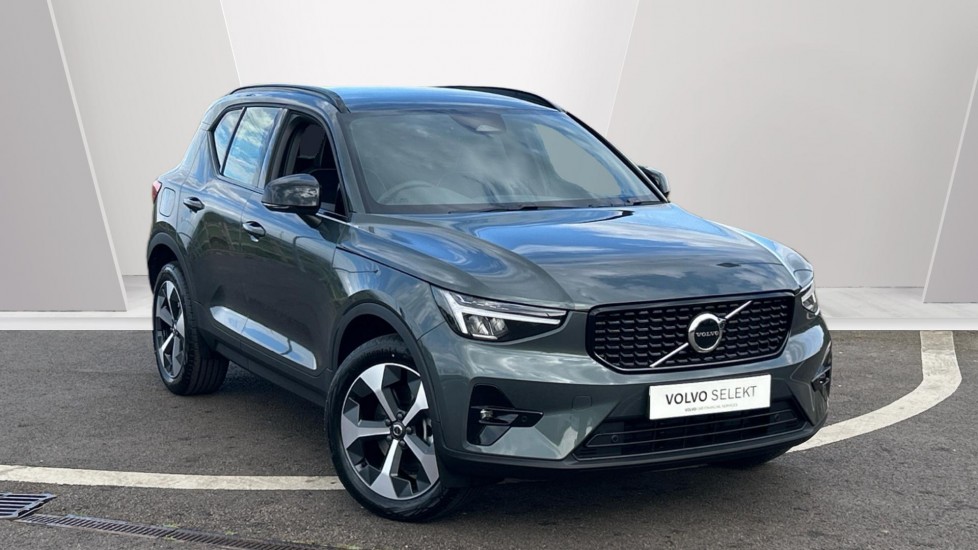 Main listing image - Volvo XC40