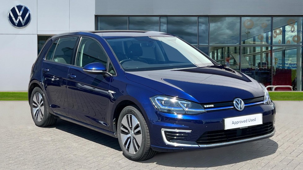 Main listing image - Volkswagen Golf
