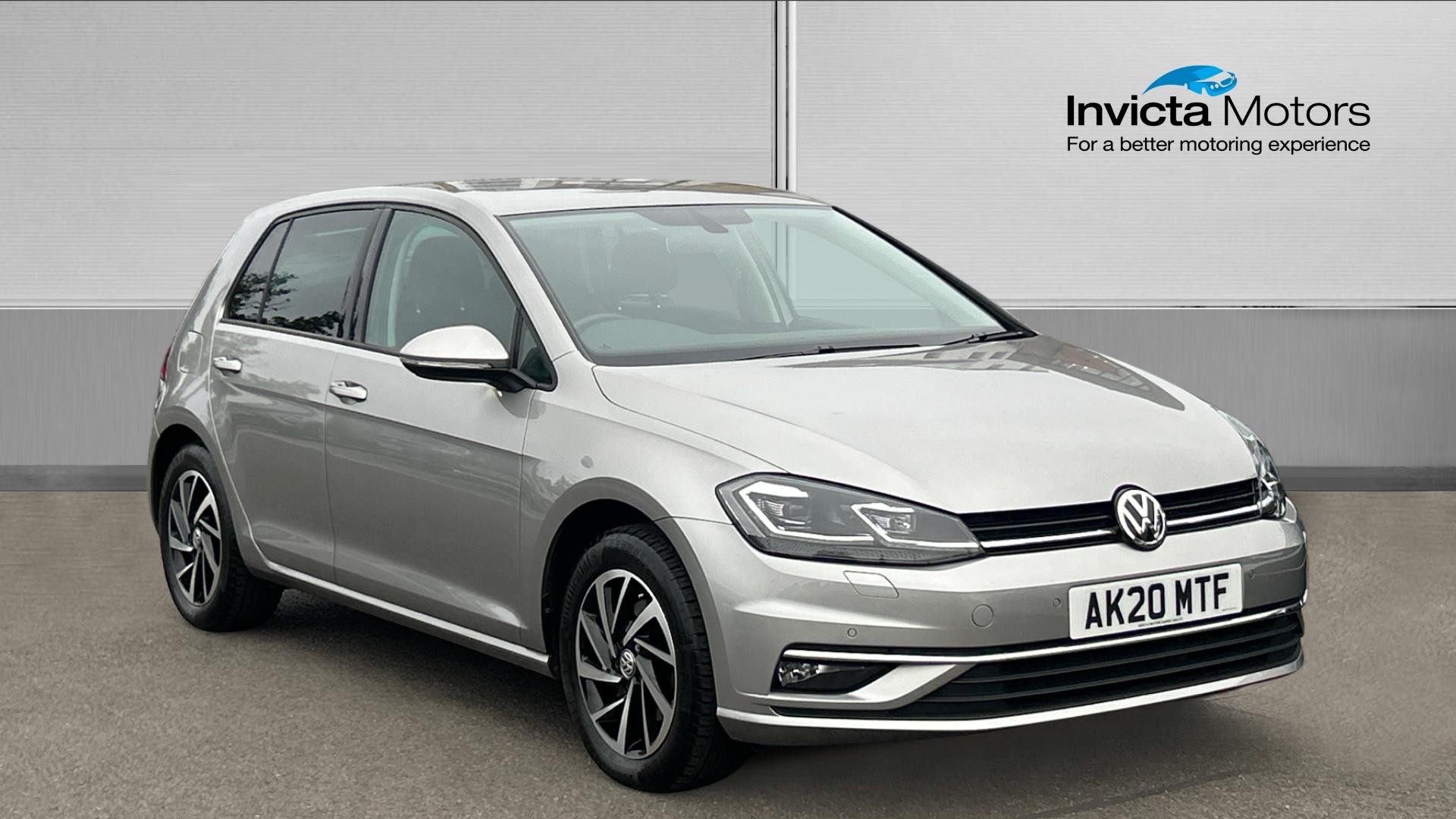 Main listing image - Volkswagen Golf