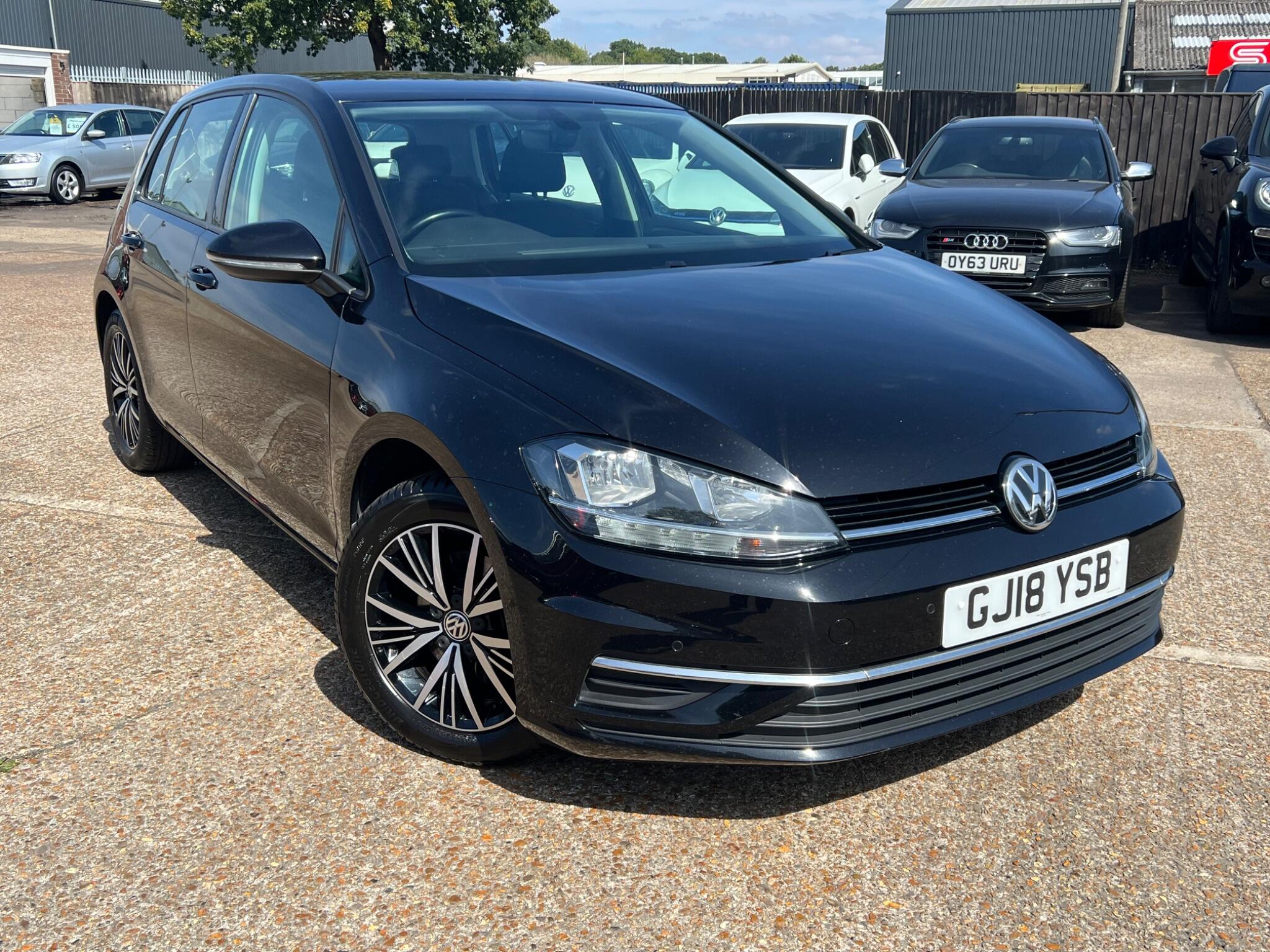 Main listing image - Volkswagen Golf