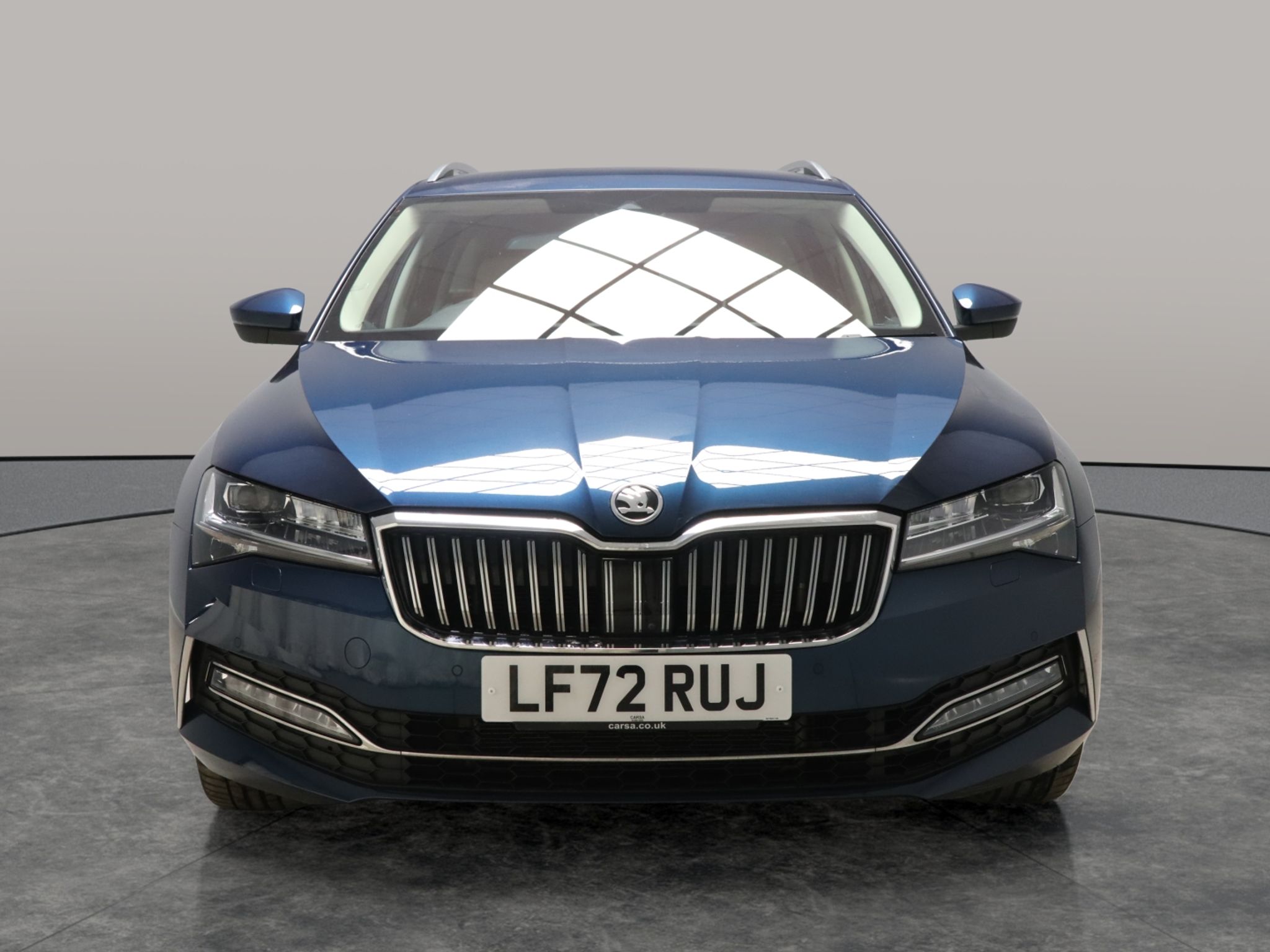 Main listing image - Skoda Superb Estate