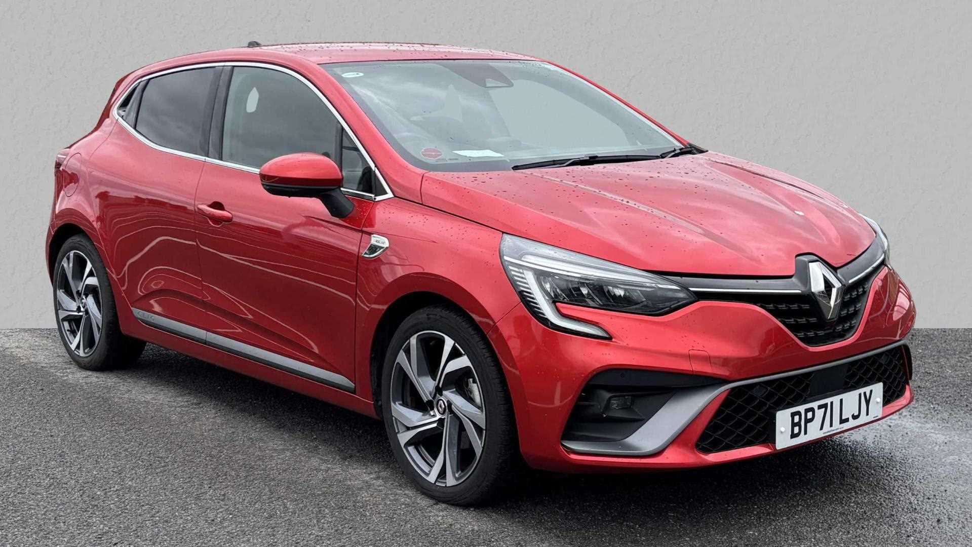 Main listing image - Renault Clio