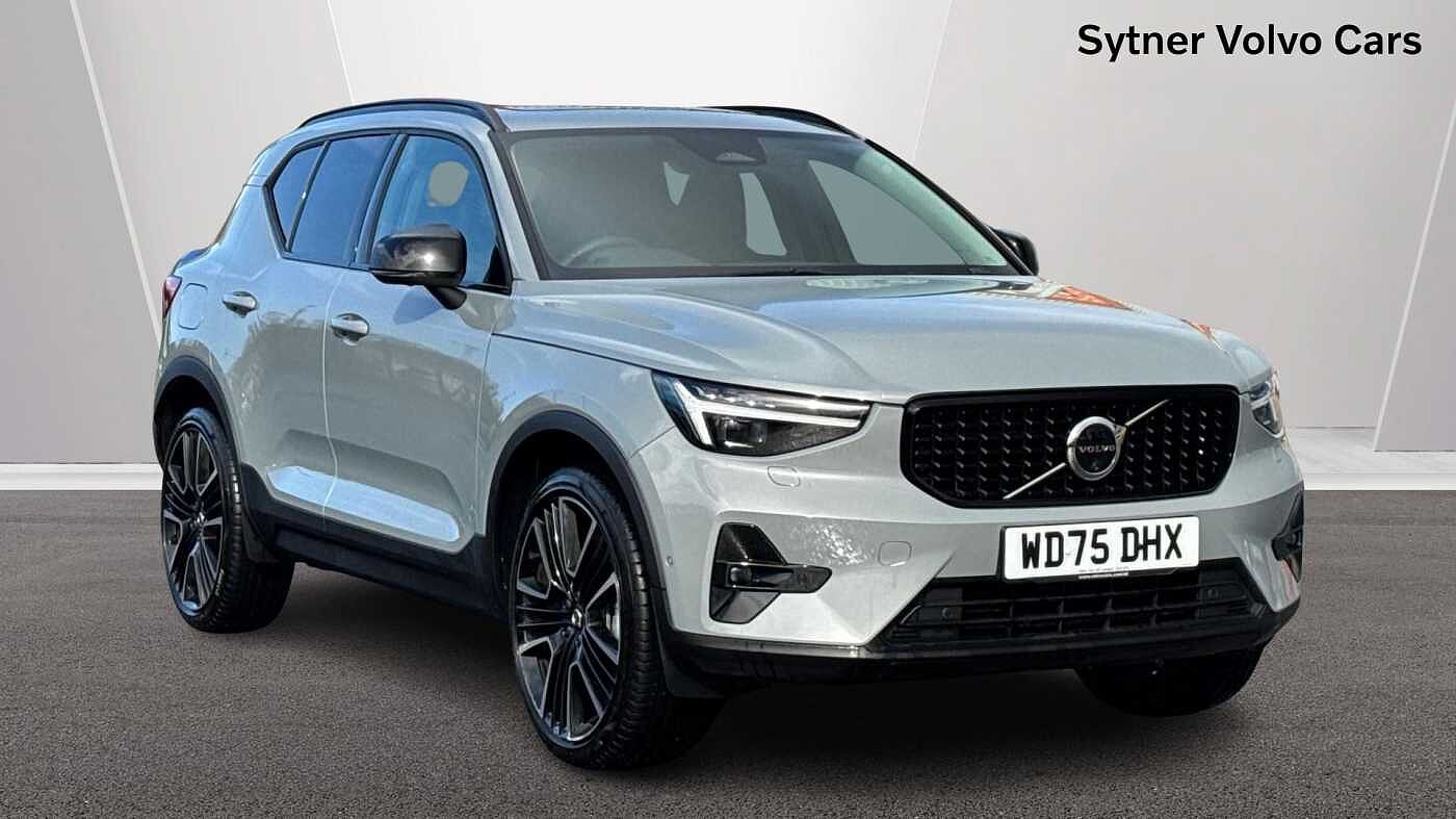 Main listing image - Volvo XC40