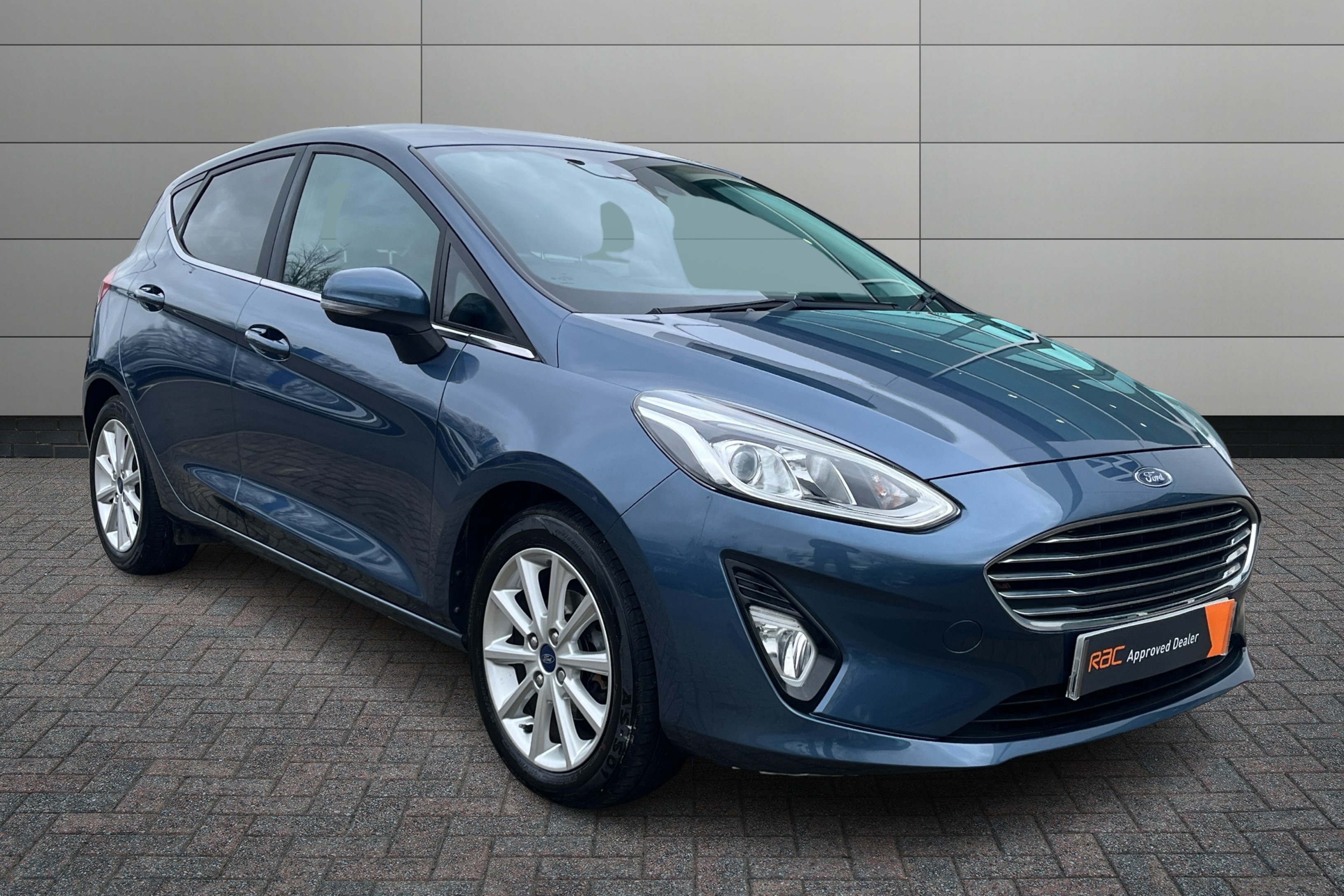 Main listing image - Ford Fiesta