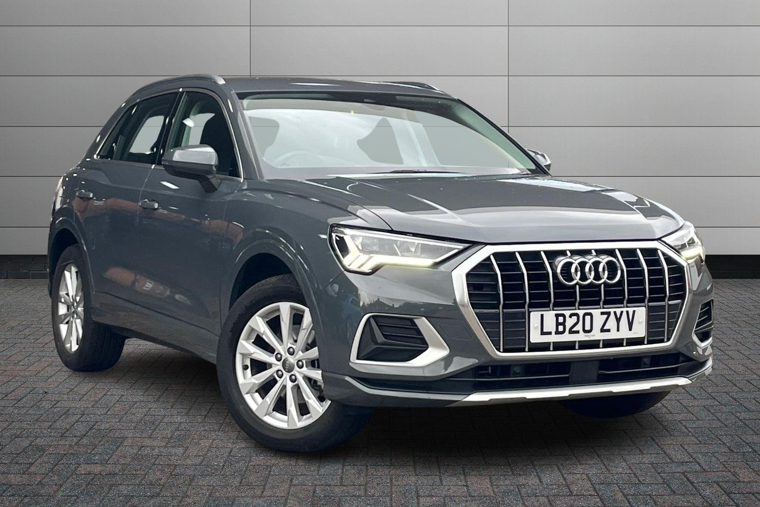 Main listing image - Audi Q3