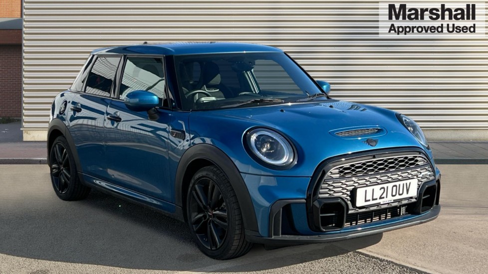 Main listing image - MINI Hatchback 5dr