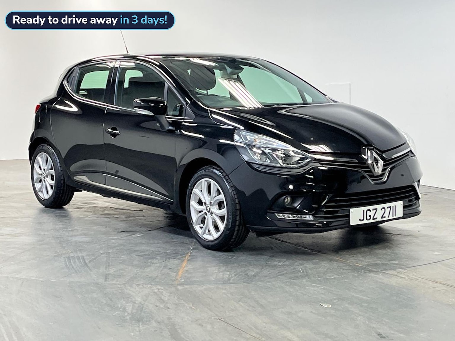 Main listing image - Renault Clio