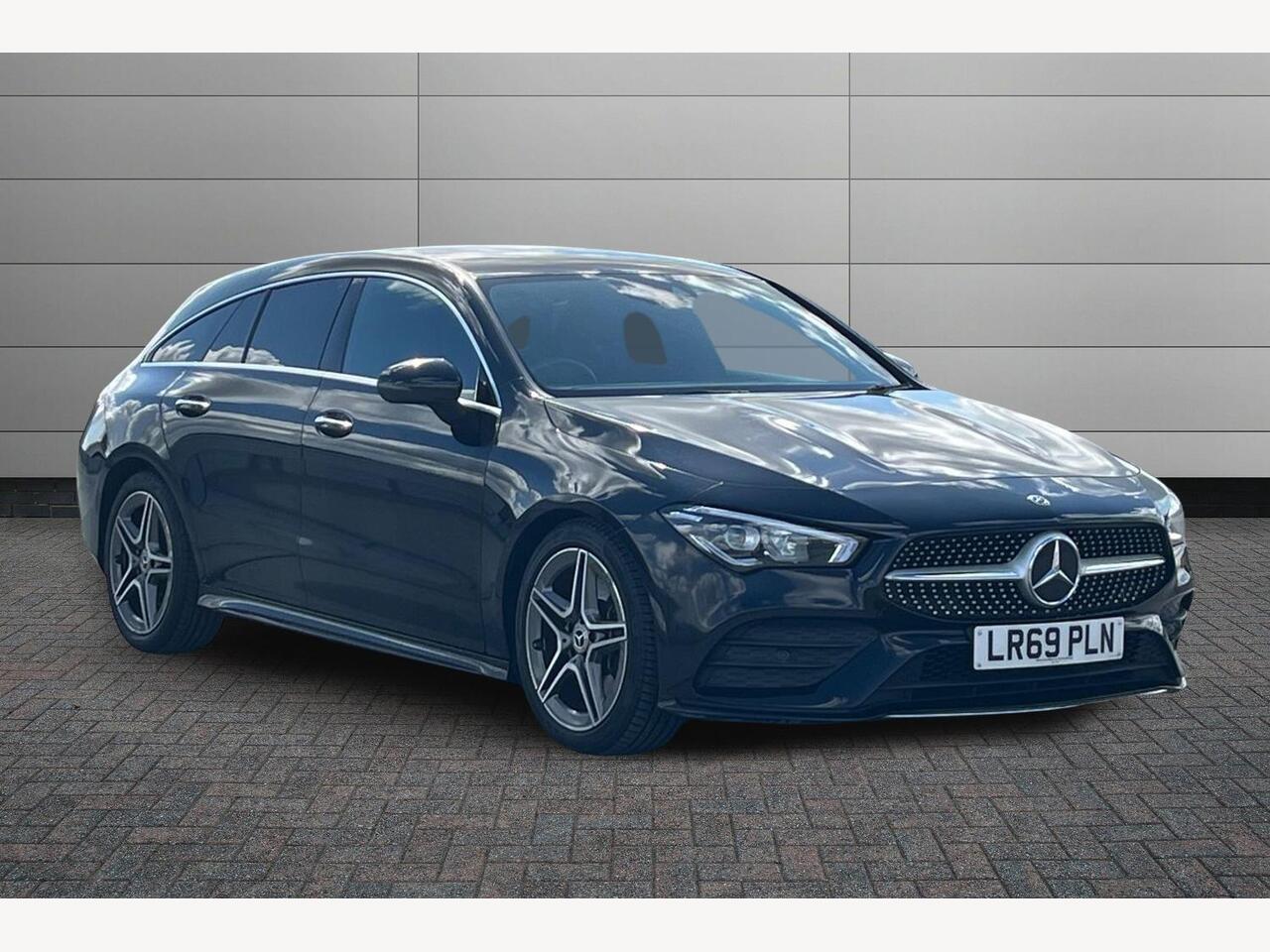 Main listing image - Mercedes-Benz CLA Shooting Brake