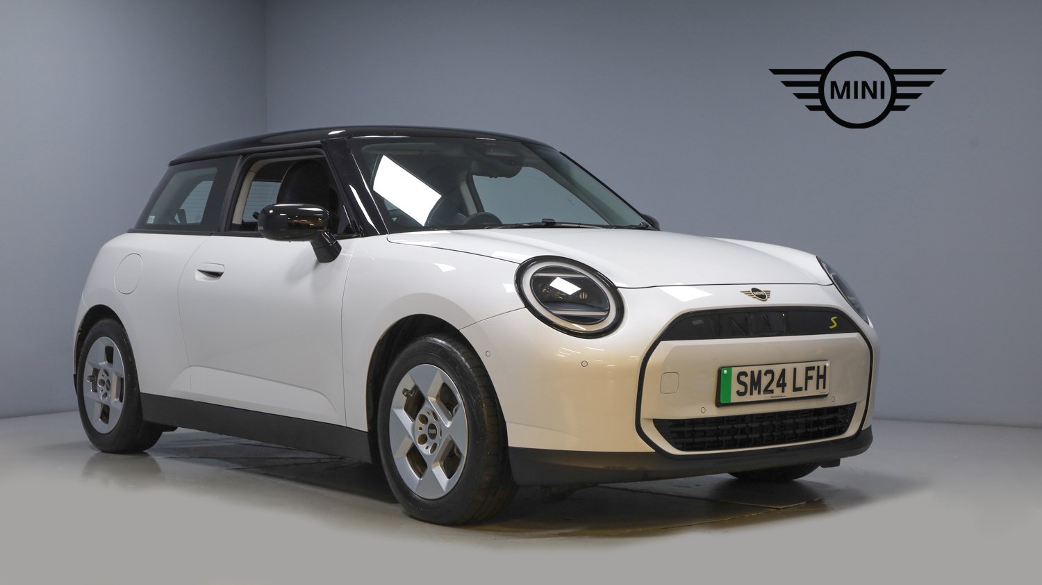 Main listing image - MINI Electric