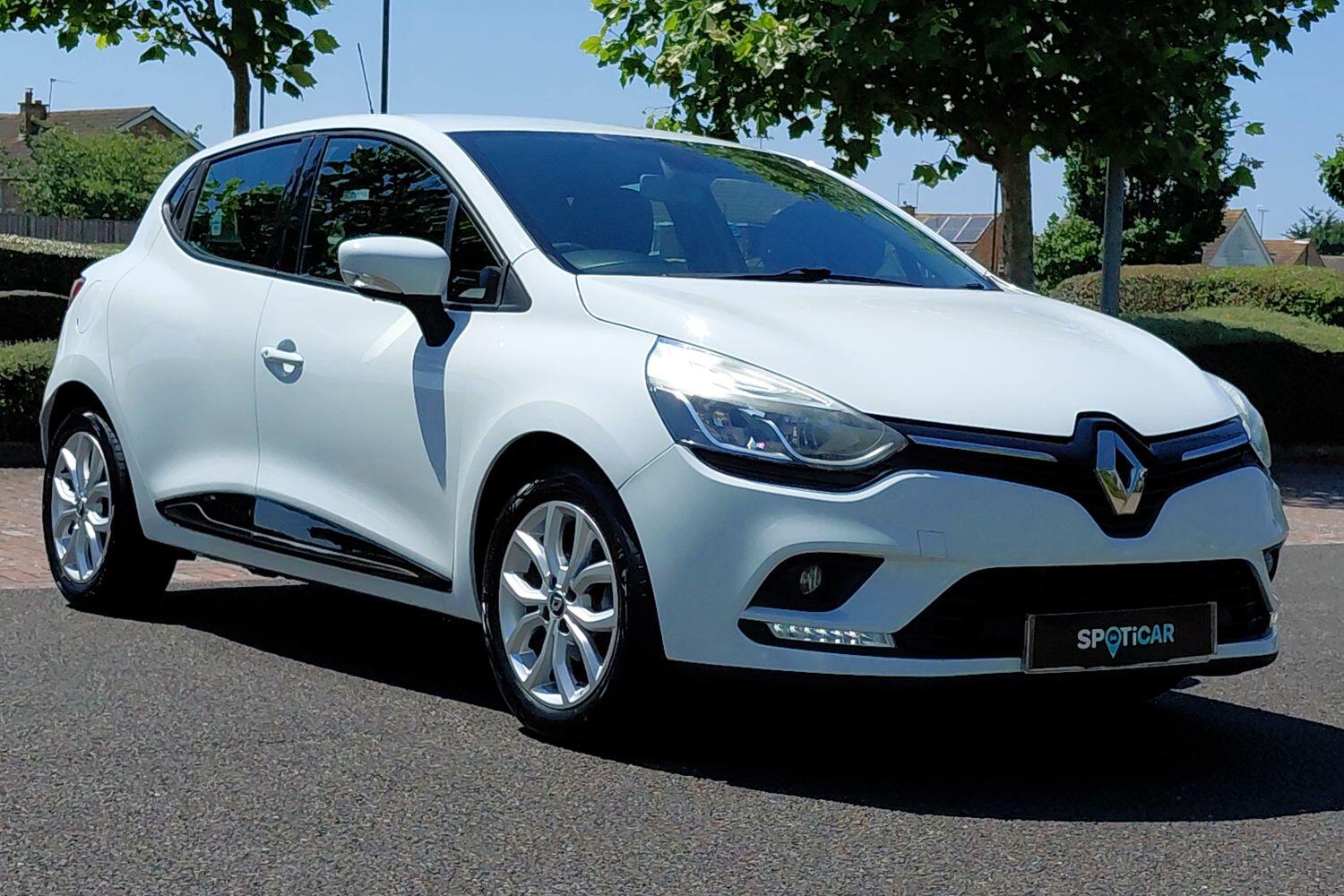 Main listing image - Renault Clio