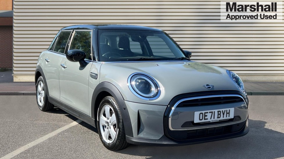 Main listing image - MINI Hatchback 5dr