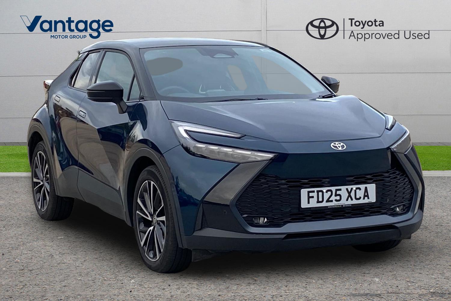 Main listing image - Toyota C-HR