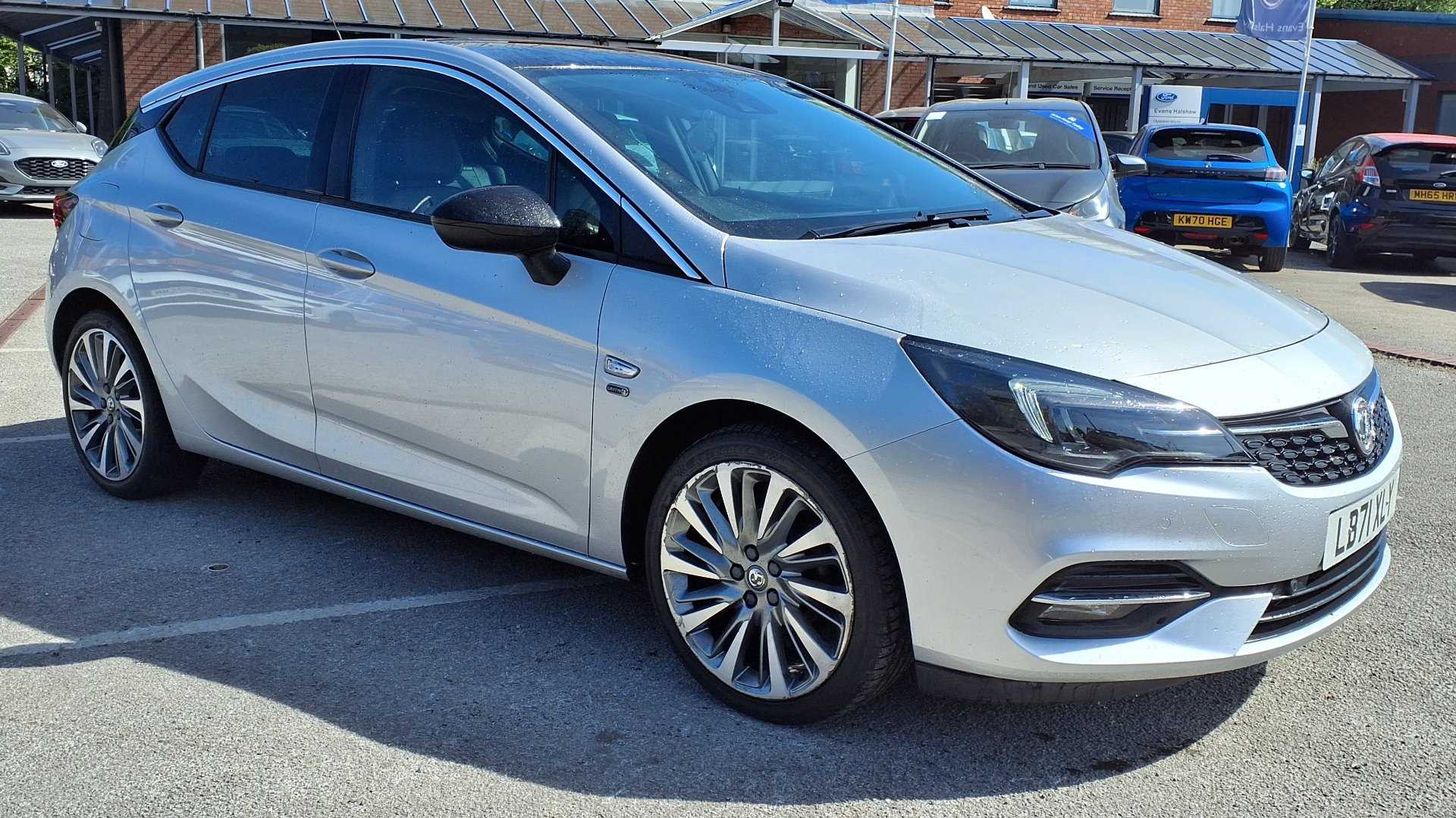 Main listing image - Vauxhall Astra