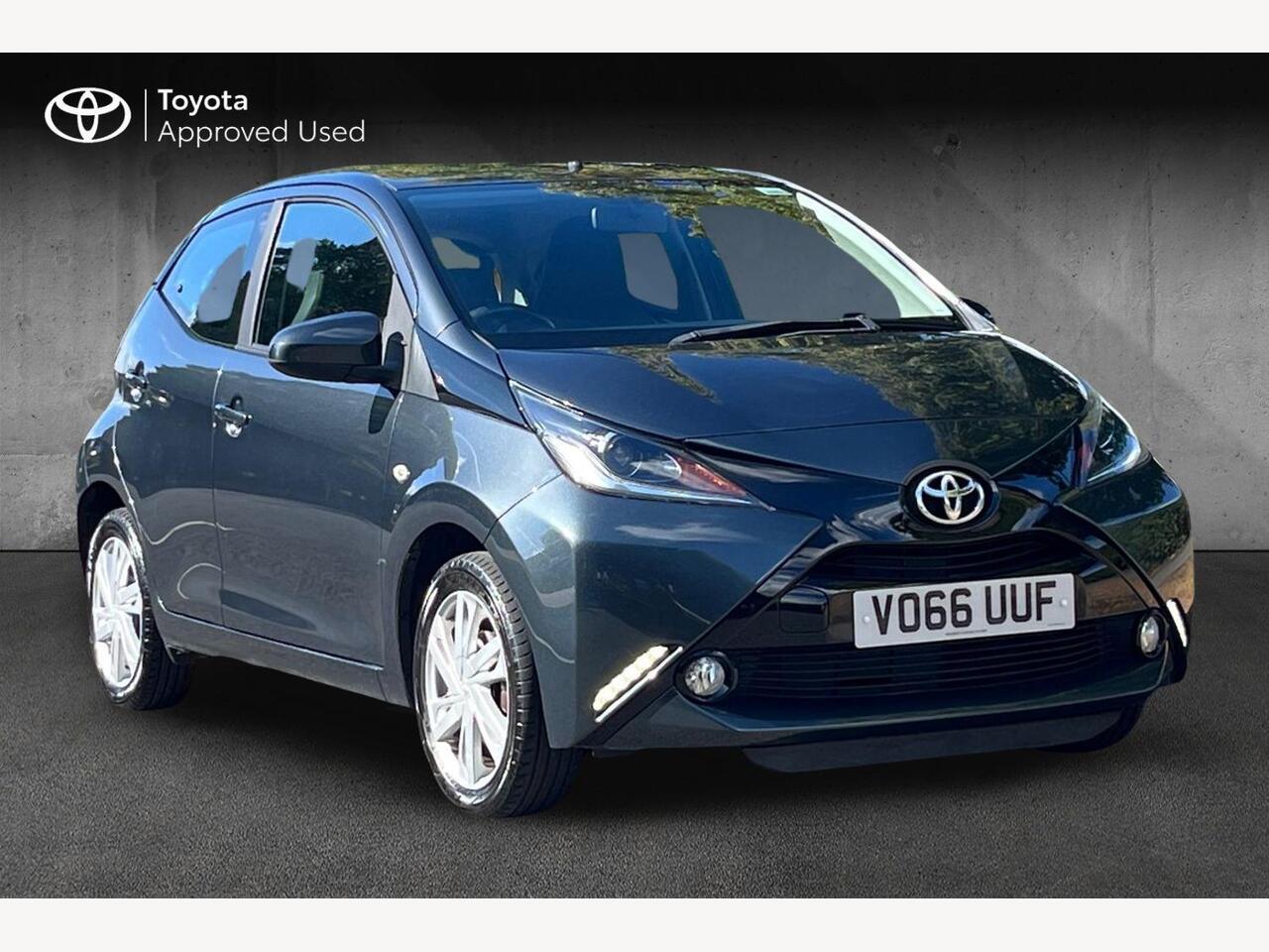 Main listing image - Toyota Aygo