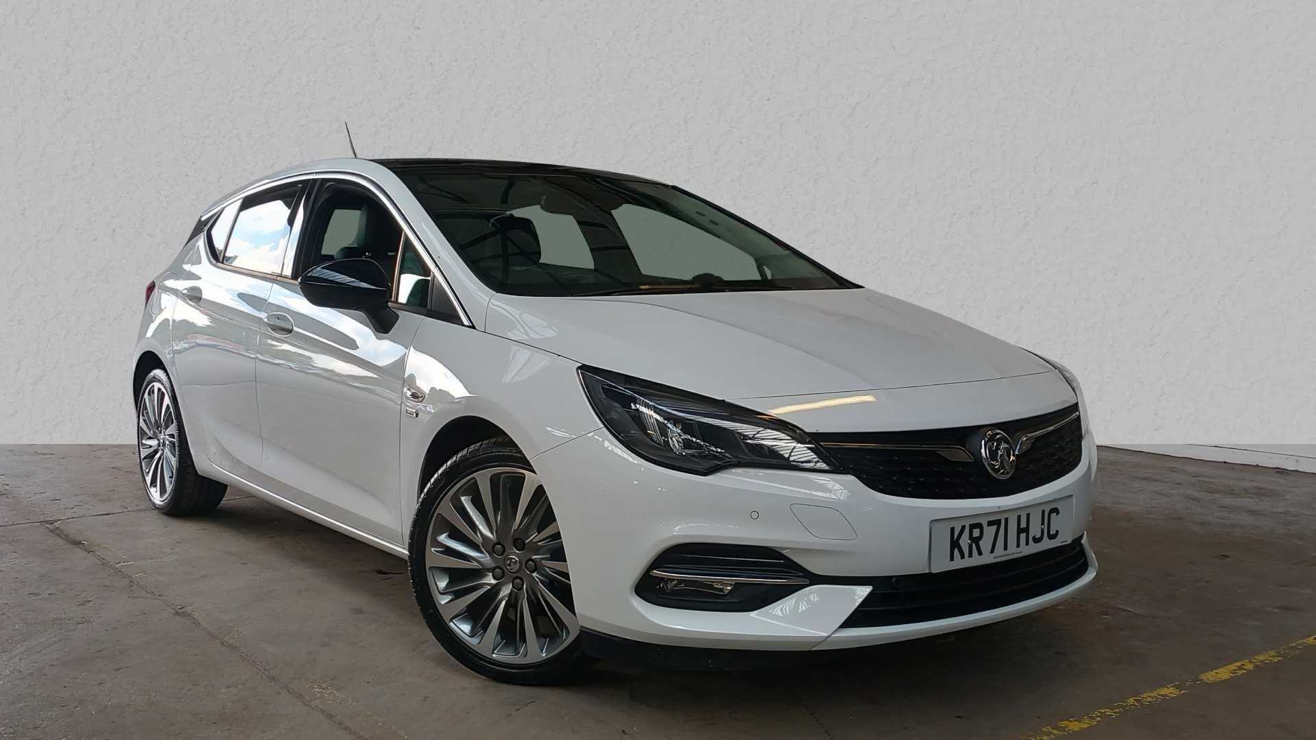 Main listing image - Vauxhall Astra