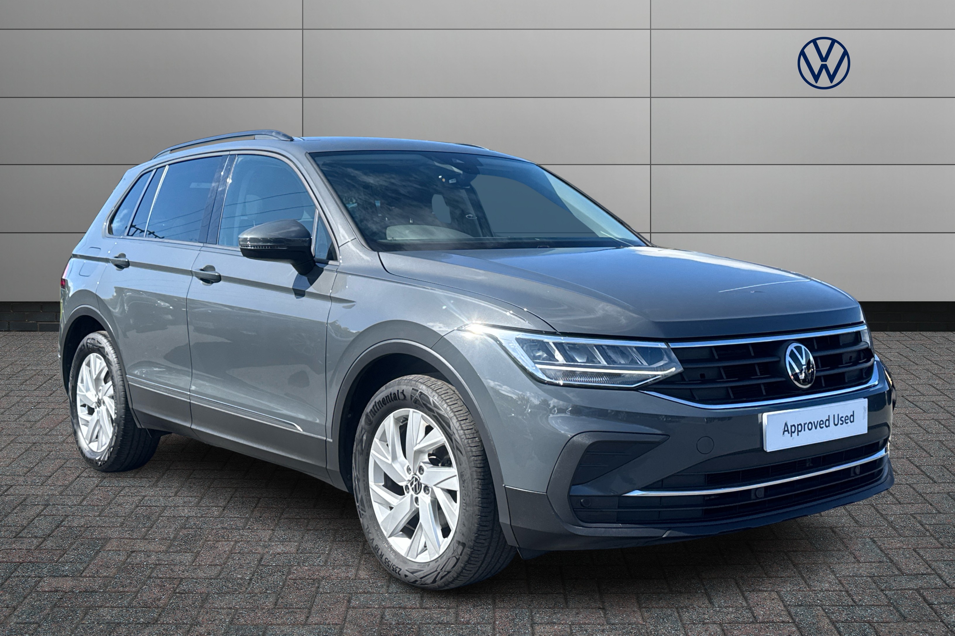Main listing image - Volkswagen Tiguan