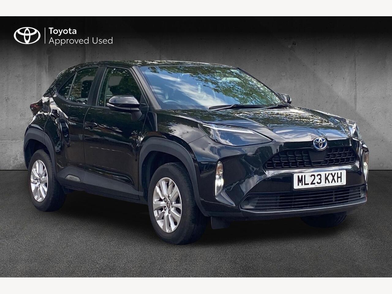 Main listing image - Toyota Yaris Cross