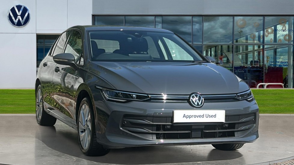 Main listing image - Volkswagen Golf