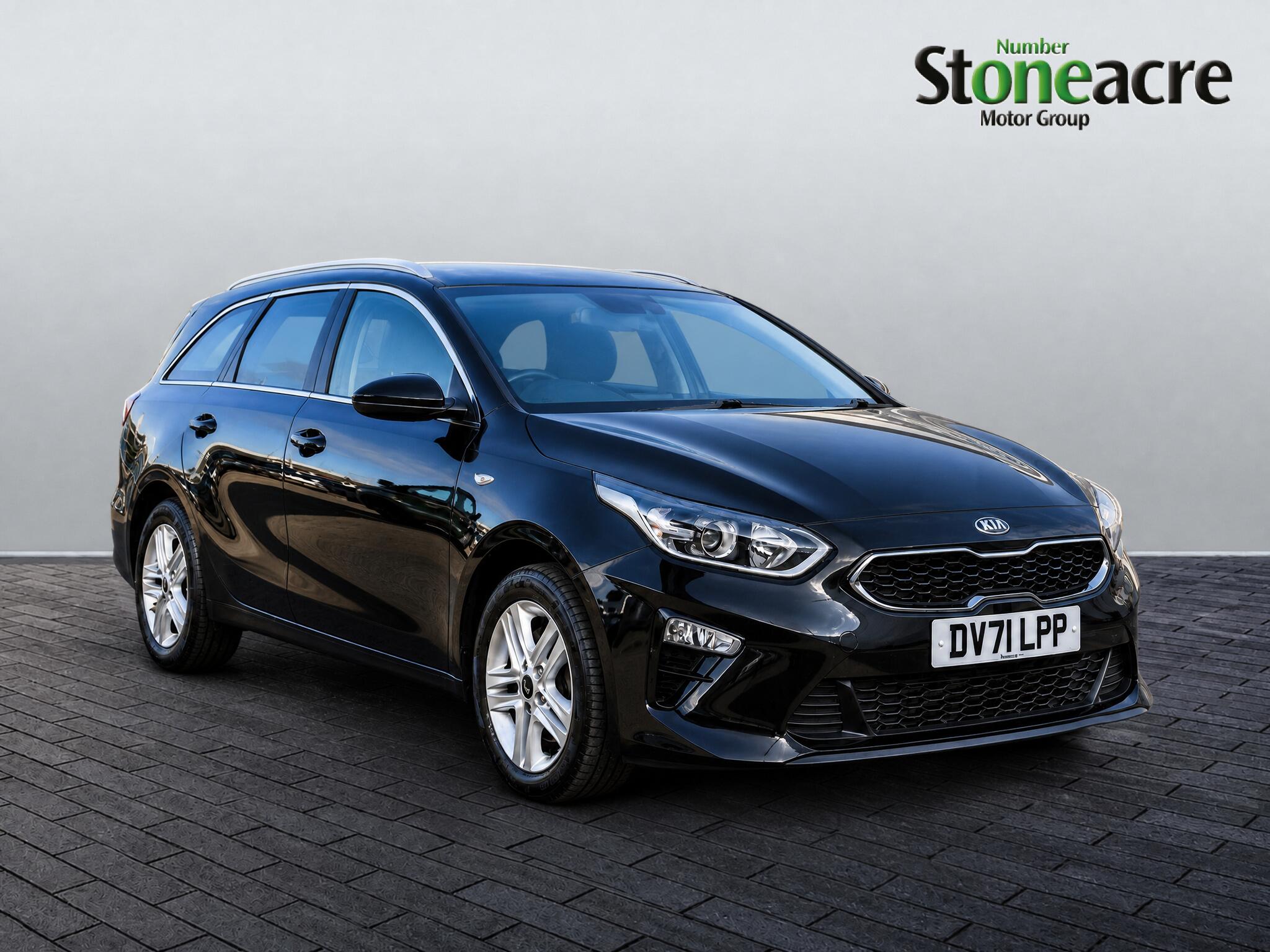 Main listing image - Kia Ceed SW
