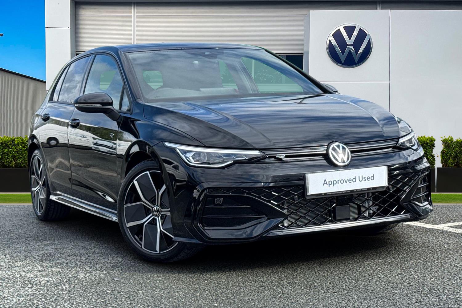 Main listing image - Volkswagen Golf