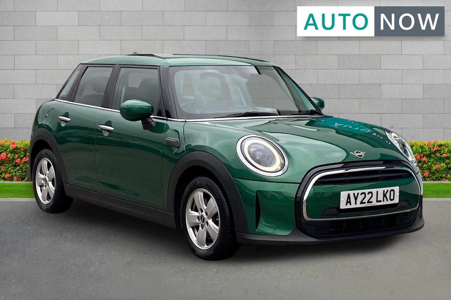 Main listing image - MINI Hatchback