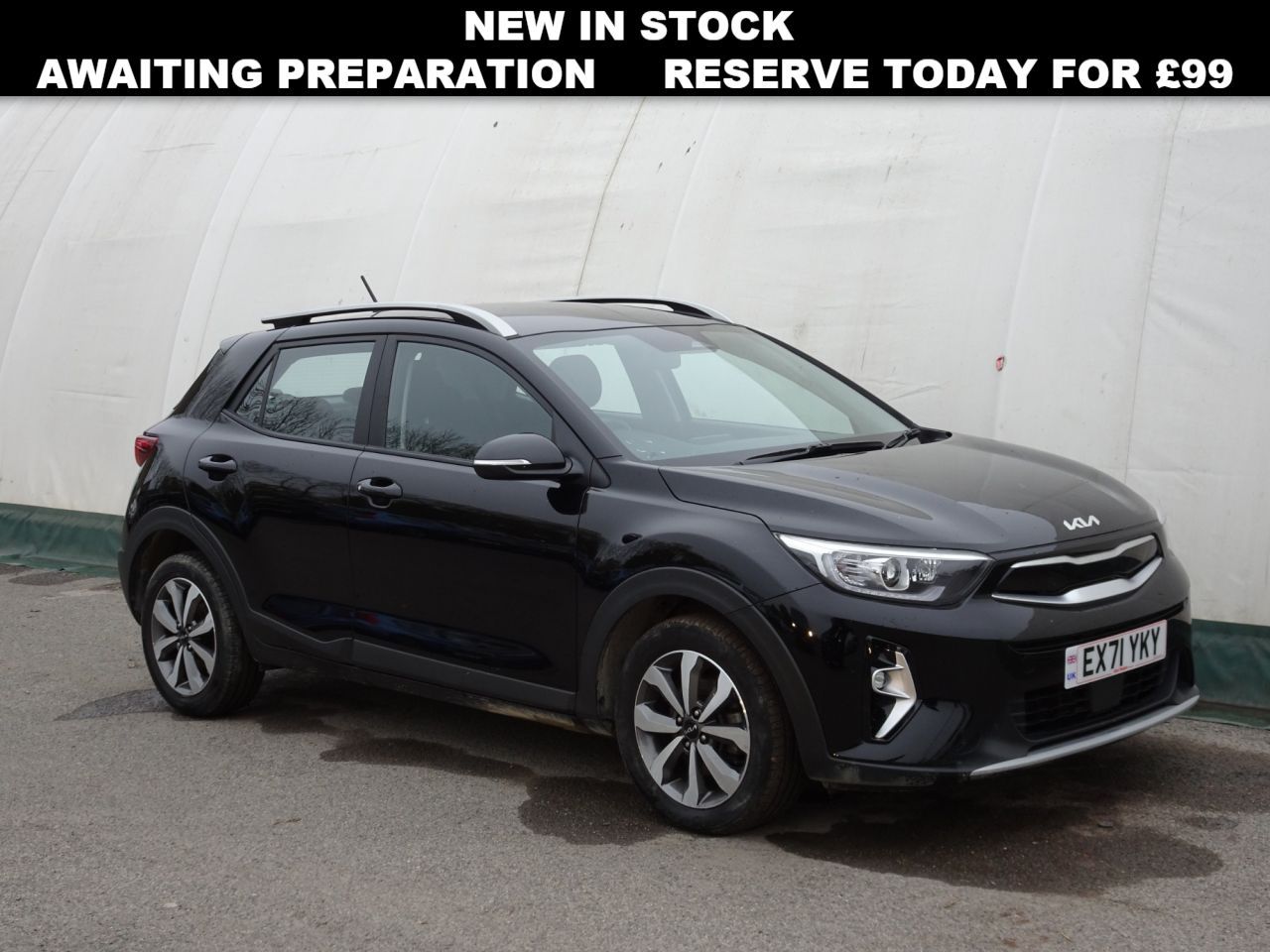 Main listing image - Kia Stonic